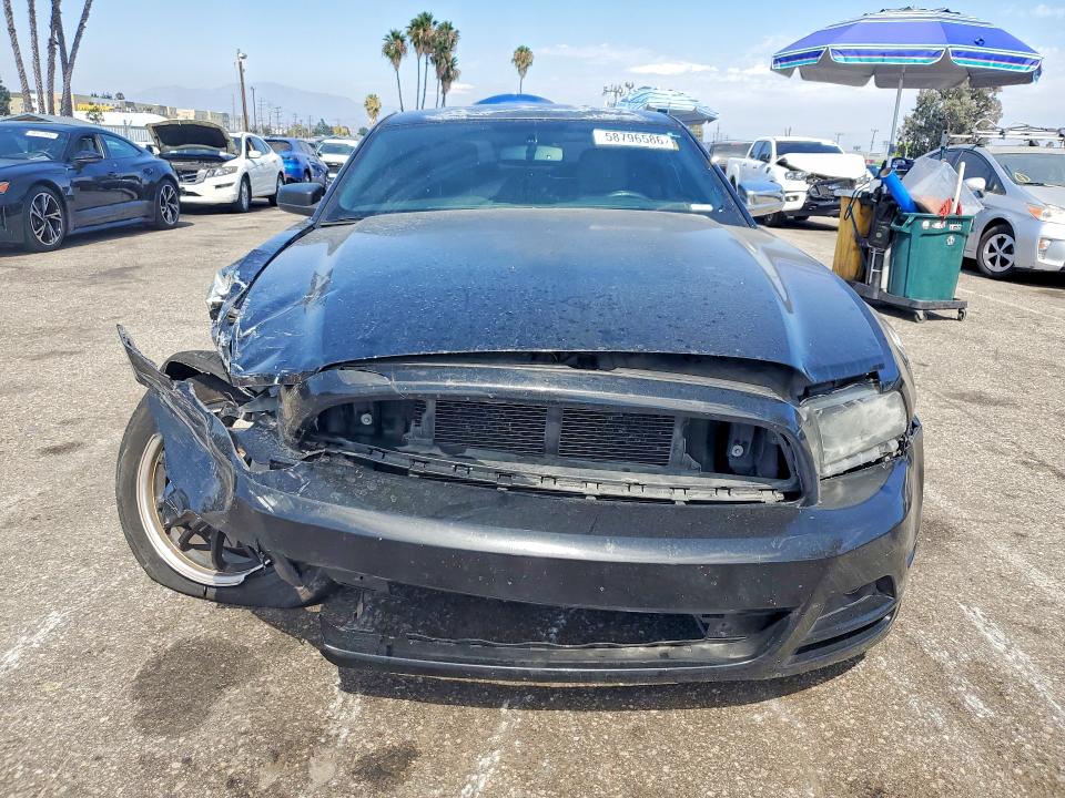 58796586 :رقم المزاد ، 1ZVBP8AM2E5321517 vin ، 2014 Ford Mustang مزاد بيع