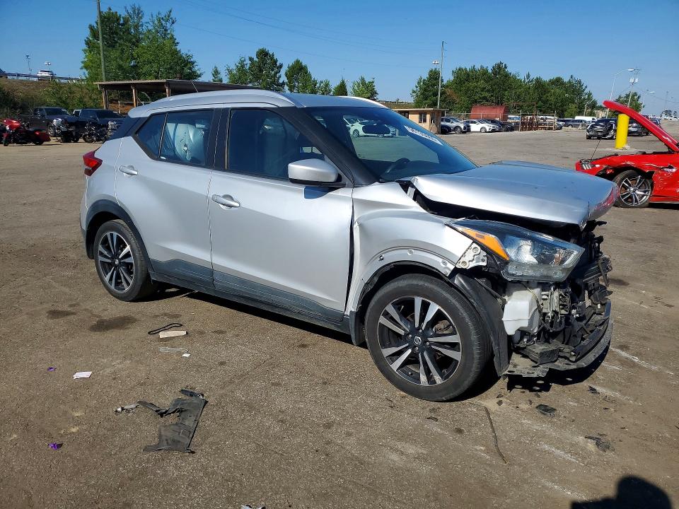 2020 Nissan Kicks მანქანა იყიდება აუქციონზე, vin: 3N1CP5CV8LL551543, აუქციონის ნომერი: 56135666