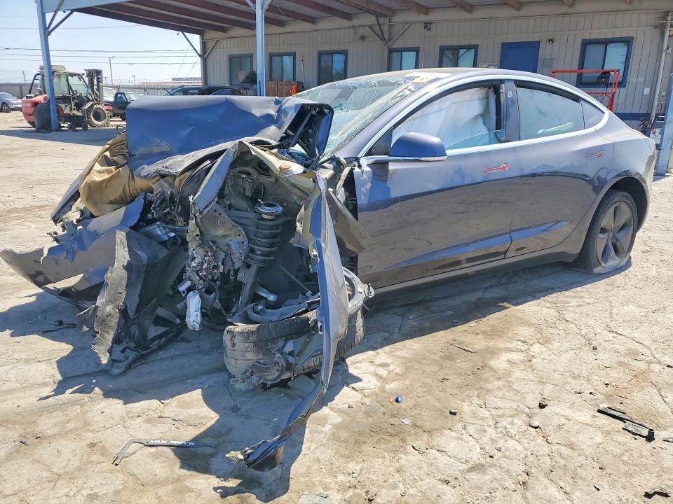 2018 Tesla Model 3 მანქანა იყიდება აუქციონზე, vin: 5YJ3E1EA2JF166660, აუქციონის ნომერი: 57433906