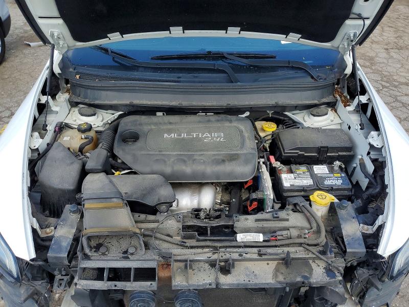 57414656 :رقم المزاد ، 1C4PJMCB1FW772299 vin ، 2015 Jeep Cherokee مزاد بيع