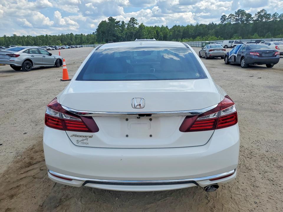 Aukcja sprzedaży 2016 Honda Accord, vin: 1HGCR2F92GA168667, numer aukcji: 58721516