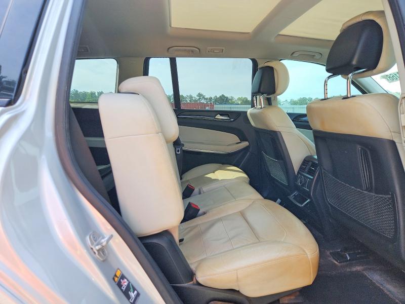 56930166 :رقم المزاد ، 4JGDF7DE1JB013775 vin ، 2018 Mercedes-benz Gls مزاد بيع