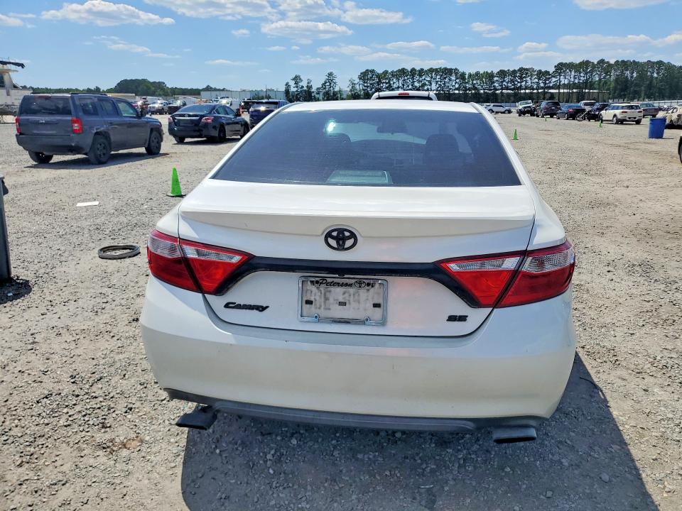 55633476 :رقم المزاد ، 4T1BF1FK0GU155989 vin ، 2016 Toyota Camry مزاد بيع