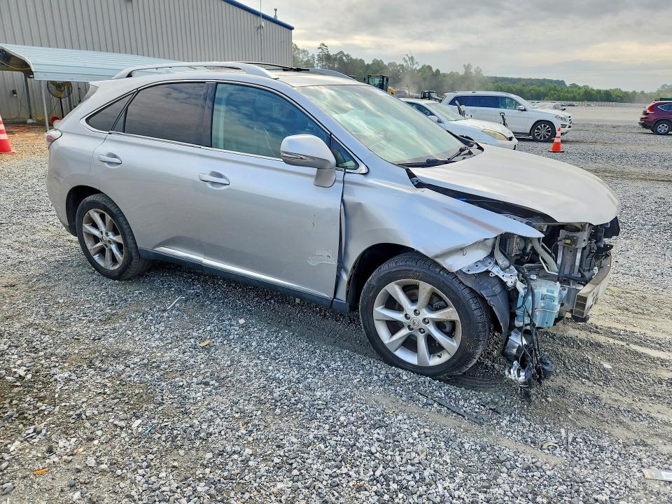 59144126 :رقم المزاد ، 2T2ZK1BA3AC031453 vin ، 2010 Lexus Rx مزاد بيع