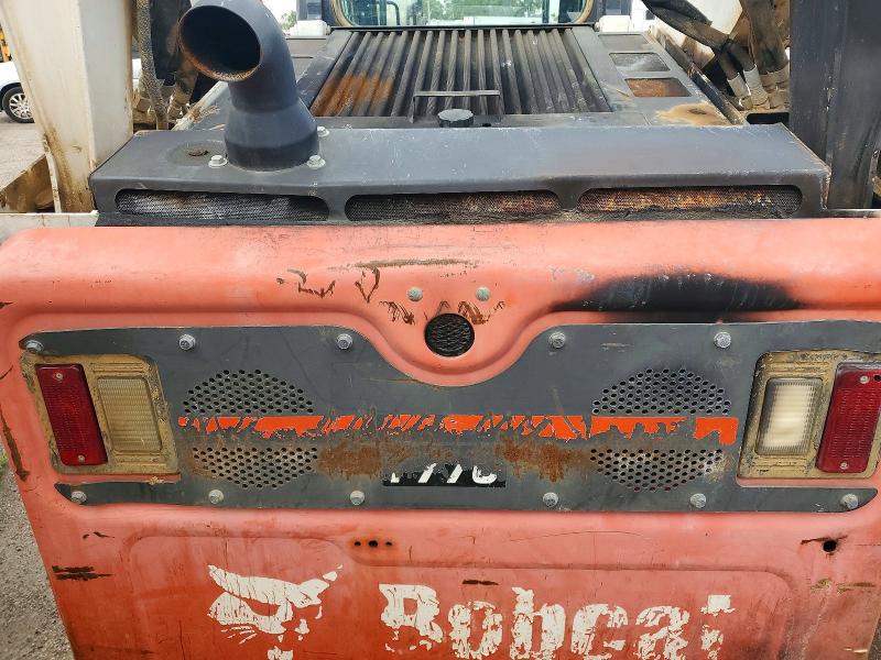 55328506 :رقم المزاد ، AT6311098 vin ، 2015 Bobcat T770 مزاد بيع
