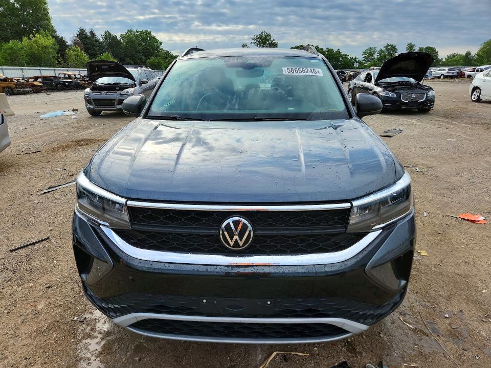 Продаж на аукціоні авто 2023 Volkswagen Taos, vin: 3VVMX7B22PM370301, номер лоту: 58656246