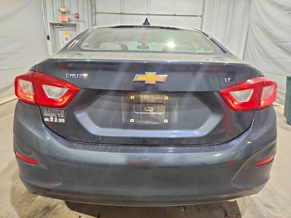 2018 Chevrolet Cruze მანქანა იყიდება აუქციონზე, vin: 1G1BE5SM5J7212157, აუქციონის ნომერი: 56355186