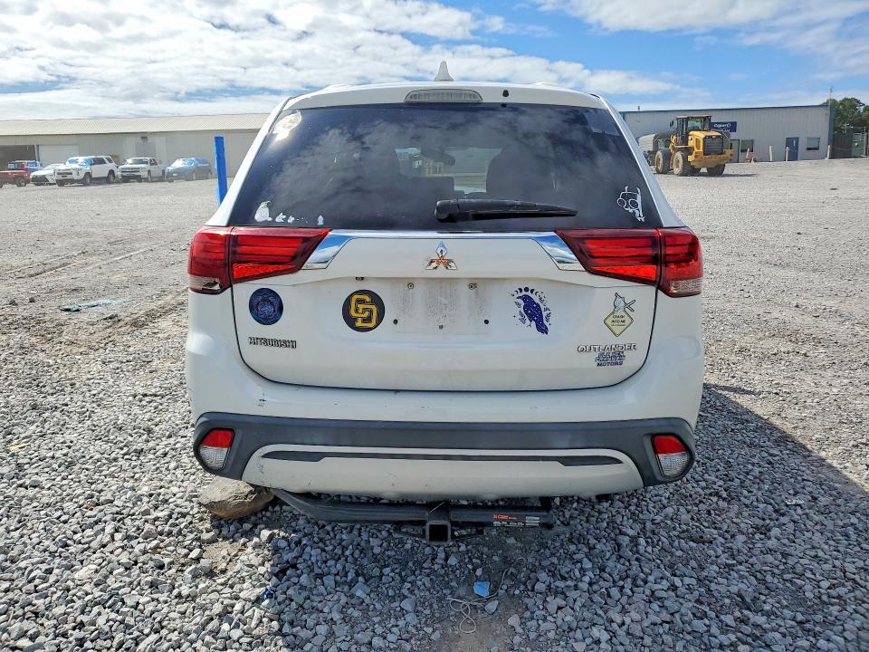 2019 Mitsubishi Outlander მანქანა იყიდება აუქციონზე, vin: JA4AD2A30KZ005799, აუქციონის ნომერი: 58286556