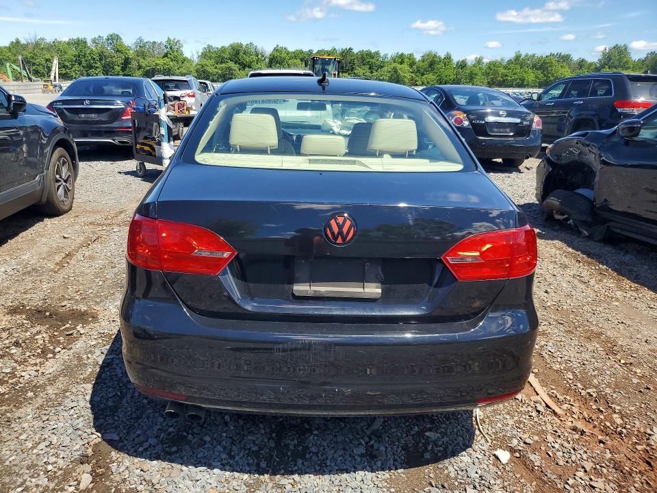 56958786 :رقم المزاد ، 3VWD17AJ0EM403248 vin ، 2014 Volkswagen Jetta مزاد بيع