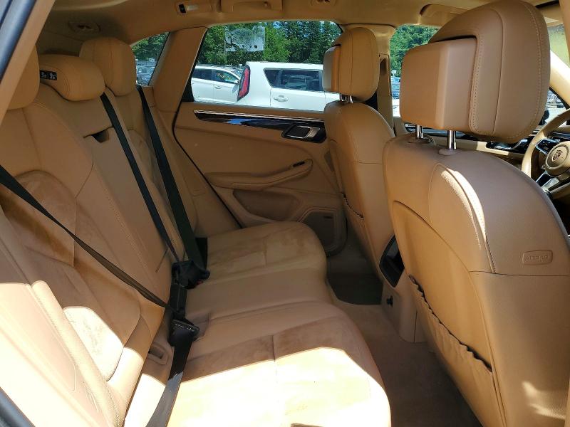 57555916 :رقم المزاد ، WP1AB2A51FLB73830 vin ، 2015 Porsche Macan مزاد بيع