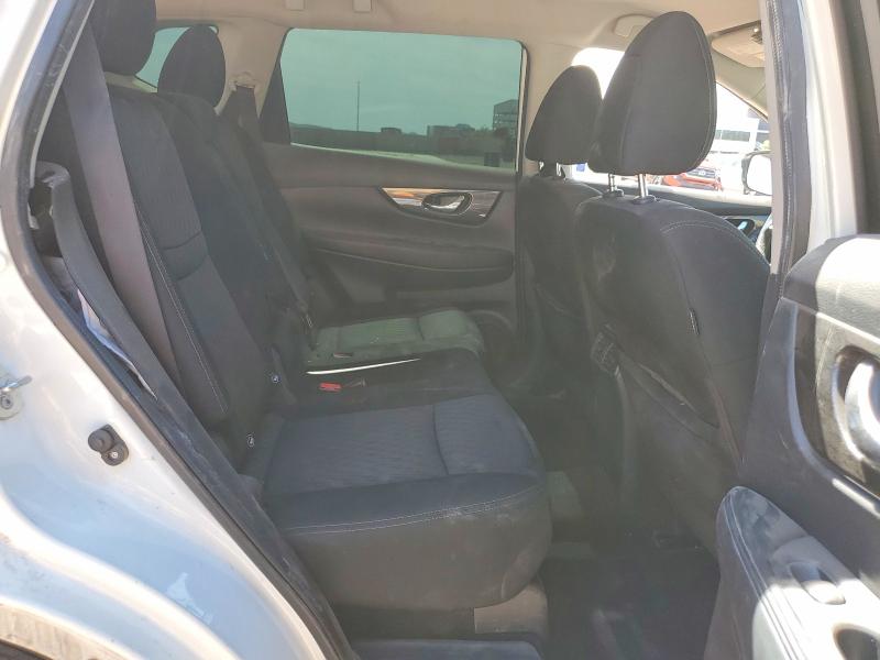 56175936 :رقم المزاد ، KNMAT2MT8HP511373 vin ، 2017 Nissan Rogue مزاد بيع