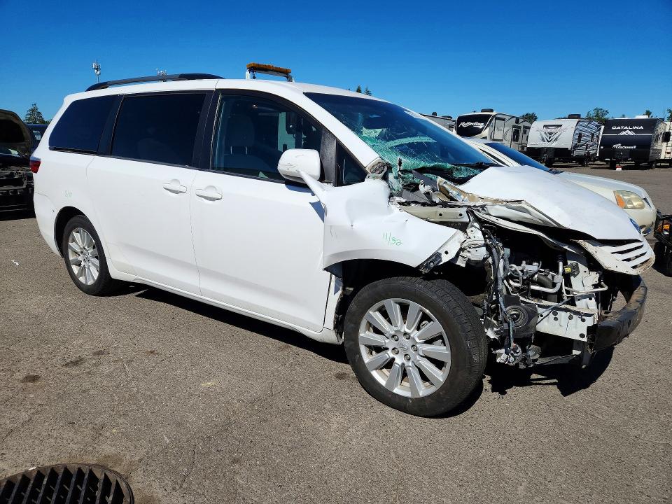 Продаж на аукціоні авто 2017 Toyota Sienna, vin: 5TDJZ3DC8HS178134, номер лоту: 56891246
