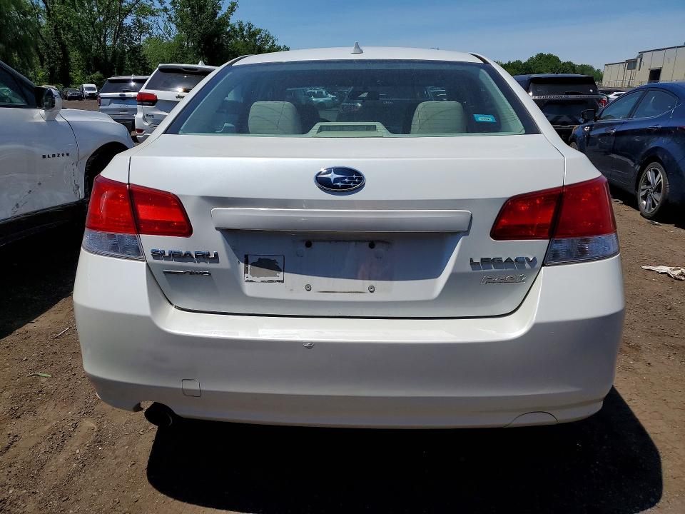 56028316 :رقم المزاد ، 4S3BMBC63E3002503 vin ، 2014 Subaru Legacy مزاد بيع