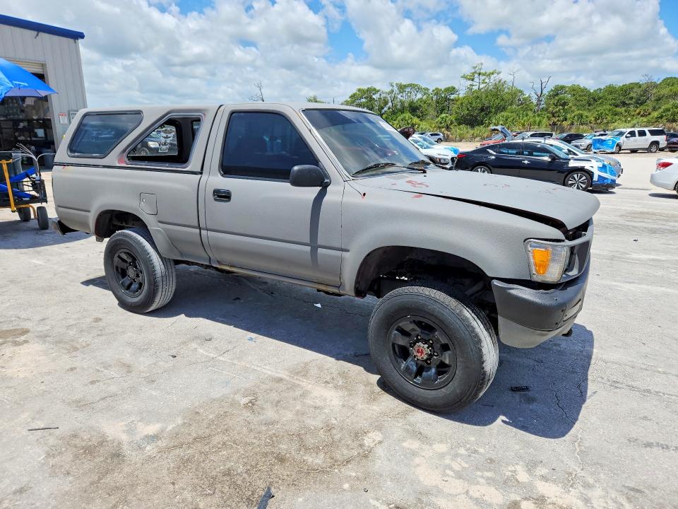 56283566 :رقم المزاد ، JT4RN01P7L7033125 vin ، 1990 Toyota Pickup مزاد بيع