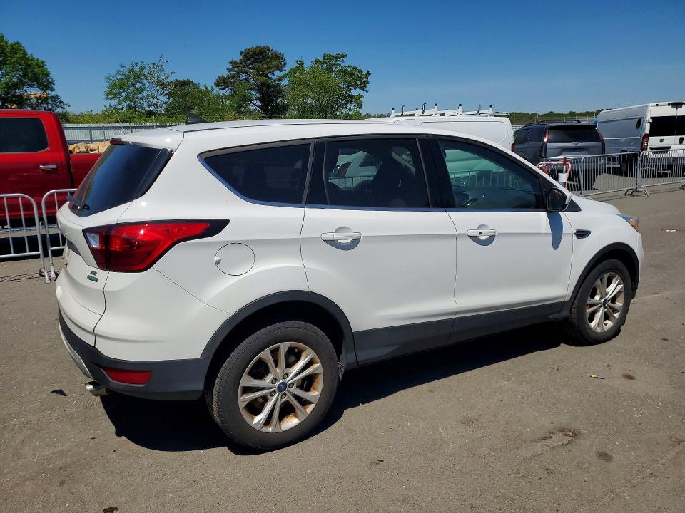 Продажа на аукционе авто 2019 Ford Escape, vin: 1FMCU0GD9KUC34204, номер лота: 55849686