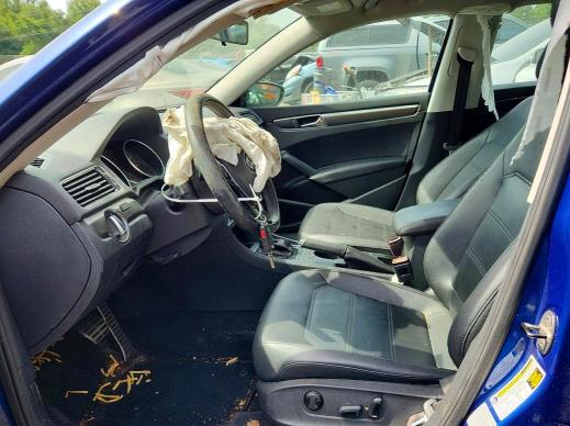 56282886 :رقم المزاد ، 1VWDT7A32HC045779 vin ، 2017 Volkswagen Passat مزاد بيع