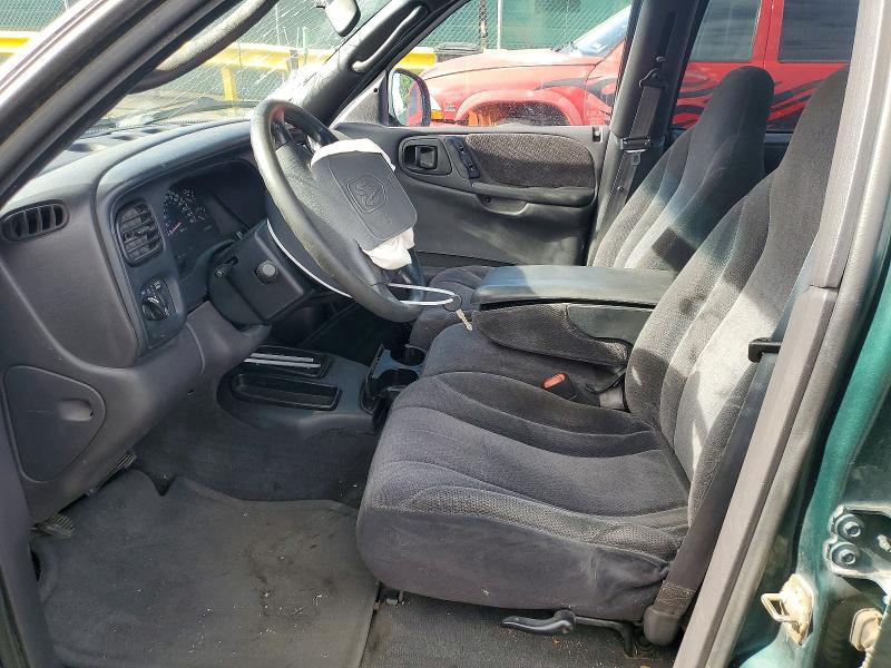58120086 :رقم المزاد ، 1B7GL2AN4YS695871 vin ، 2000 Dodge Dakota مزاد بيع