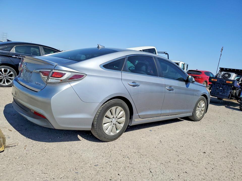 2017 Hyundai Sonata Hybrid მანქანა იყიდება აუქციონზე, vin: KMHE24L11HA046708, აუქციონის ნომერი: 56651816