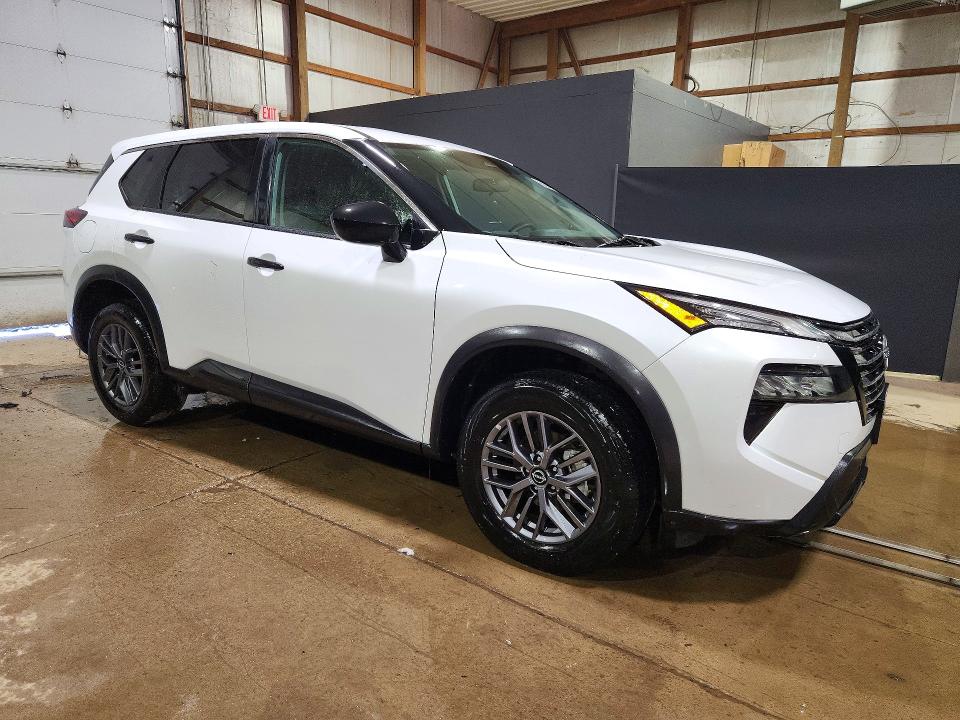 55798816 :رقم المزاد ، 5N1BT3AB2RC744837 vin ، 2024 Nissan Rogue مزاد بيع