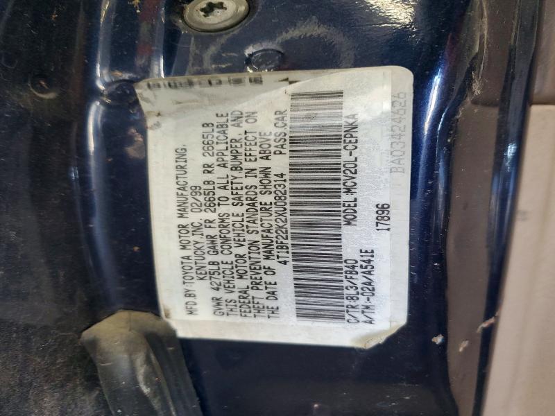 57749406 :رقم المزاد ، 4T1BF22K2XU082314 vin ، 1999 Toyota Camry مزاد بيع