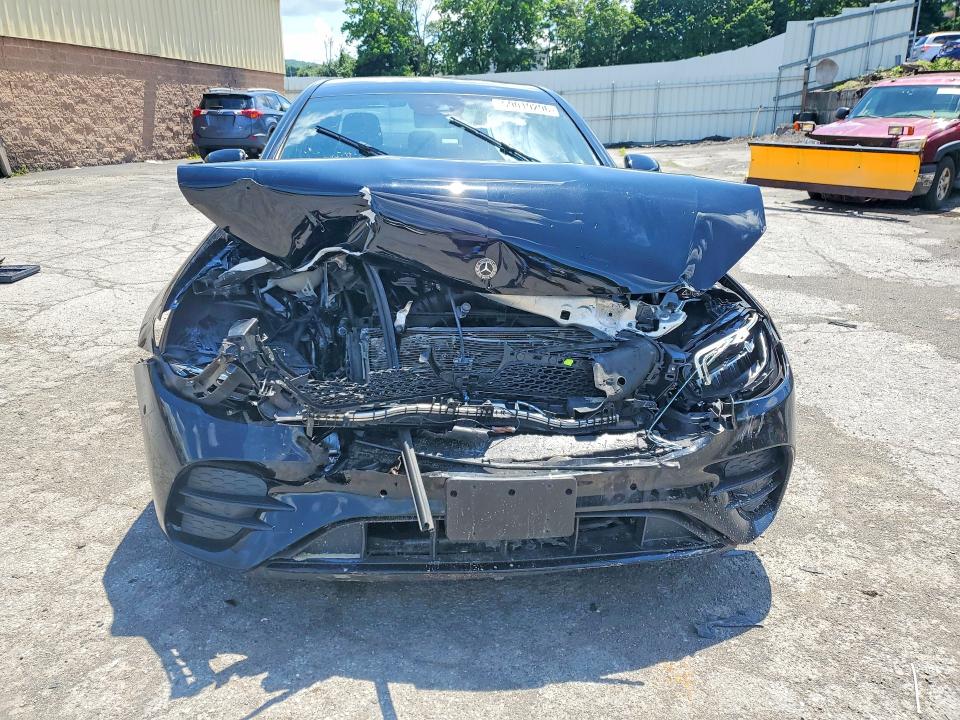 59019296 :رقم المزاد ، W1KZF8EB3MA928342 vin ، 2021 Mercedes-benz E مزاد بيع