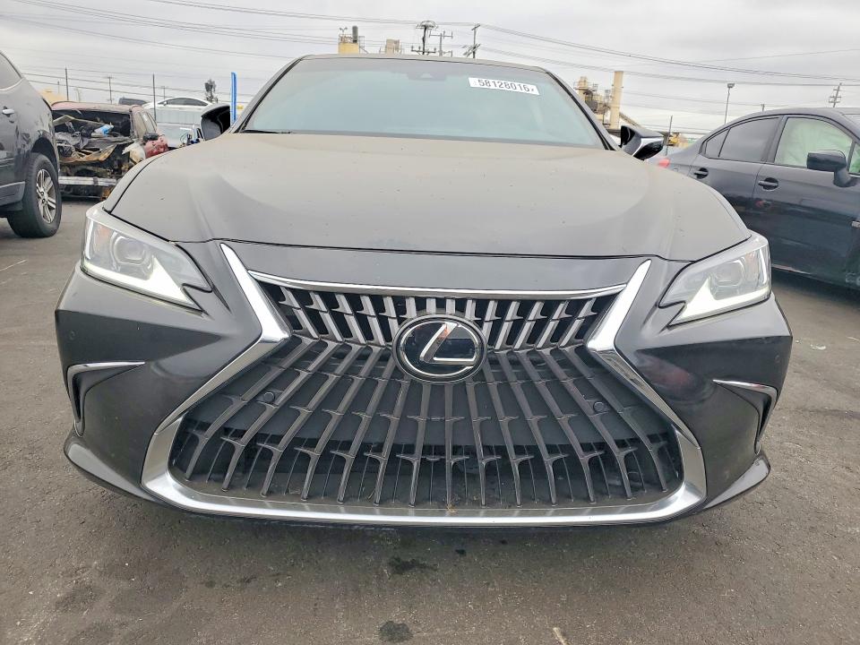 2024 Lexus Es 300h მანქანა იყიდება აუქციონზე, vin: 58ADA1C11RU053227, აუქციონის ნომერი: 58128016