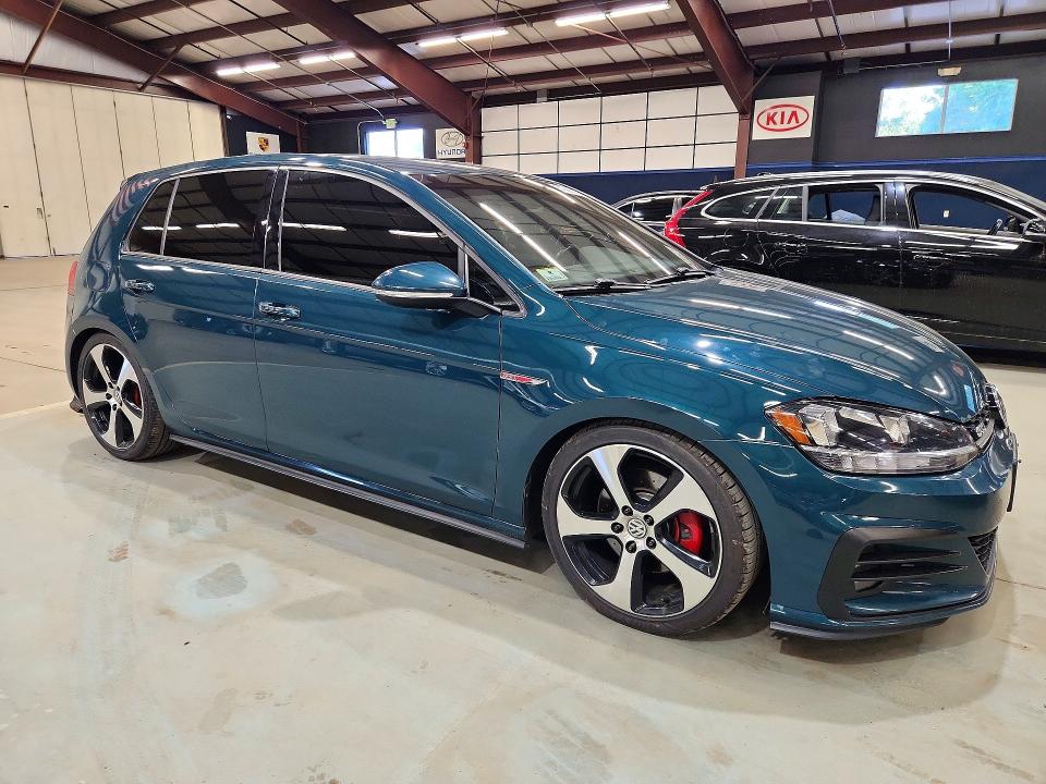 57585006 :رقم المزاد ، 3VW547AU1JM255062 vin ، 2018 Volkswagen Gti مزاد بيع