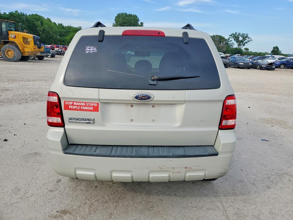 2008 Ford Escape მანქანა იყიდება აუქციონზე, vin: 1FMCU03Z98KE69689, აუქციონის ნომერი: 55866846