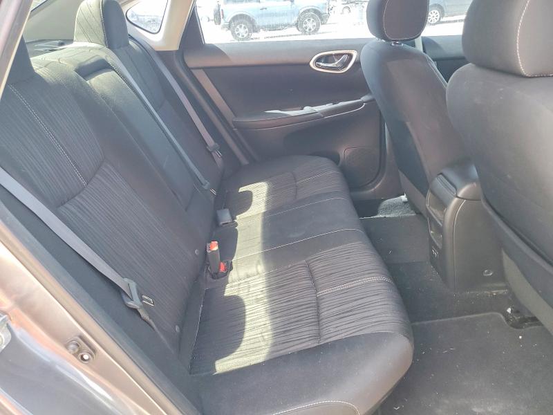 Продажа на аукционе авто 2018 Nissan Sentra, vin: 3N1AB7AP6JL623438, номер лота: 58801006