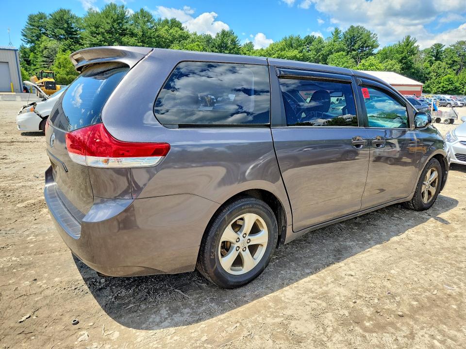 2013 Toyota Sienna მანქანა იყიდება აუქციონზე, vin: 5TDZK3DCXDS365568, აუქციონის ნომერი: 58891246