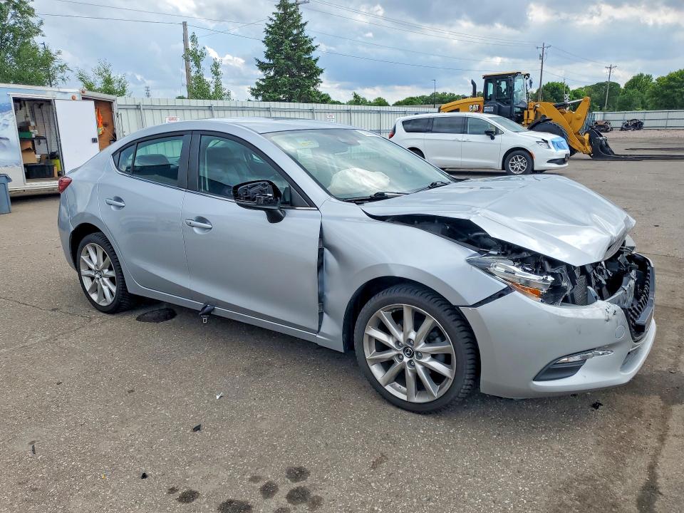 2017 Mazda 3 მანქანა იყიდება აუქციონზე, vin: 3MZBN1V73HM135131, აუქციონის ნომერი: 56295086