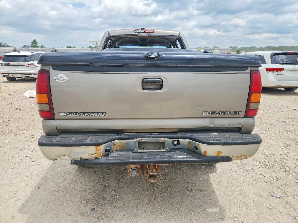2002 Chevrolet Silverado მანქანა იყიდება აუქციონზე, vin: 1GCHK23U82F155208, აუქციონის ნომერი: 57555306