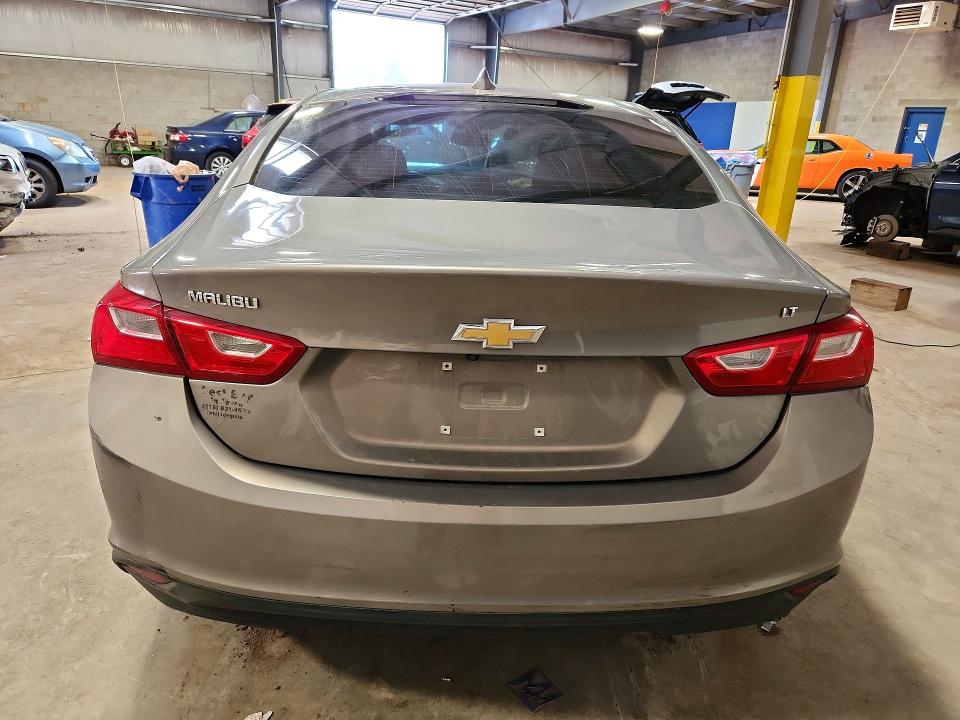 Продажа на аукционе авто 2018 Chevrolet Malibu, vin: 1G1ZD5ST7JF189625, номер лота: 56126446