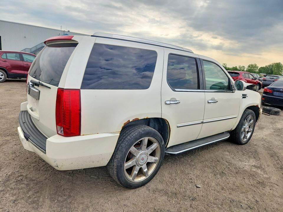 2011 Cadillac Escalade მანქანა იყიდება აუქციონზე, vin: 1GYS4BEF4BR230297, აუქციონის ნომერი: 56808586