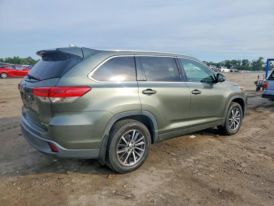 2017 Toyota Highlander მანქანა იყიდება აუქციონზე, vin: 5TDJZRFH6HS474930, აუქციონის ნომერი: 58046106
