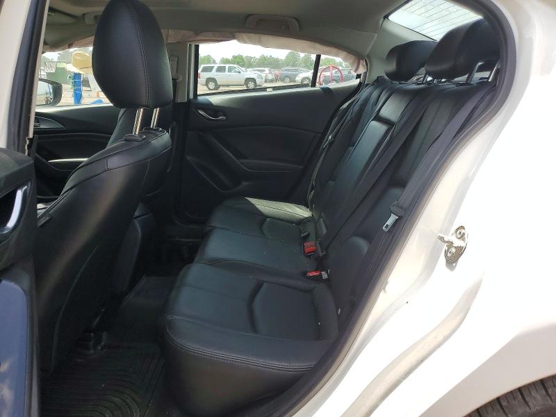 Продажа на аукционе авто 2018 Mazda 3, vin: 3MZBN1W34JM251326, номер лота: 57082916