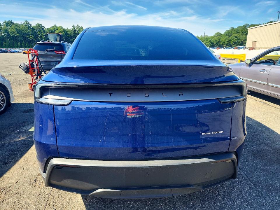 2026 Tesla Model Y მანქანა იყიდება აუქციონზე, vin: 7SAYGDEE4TA582846, აუქციონის ნომერი: 58543286