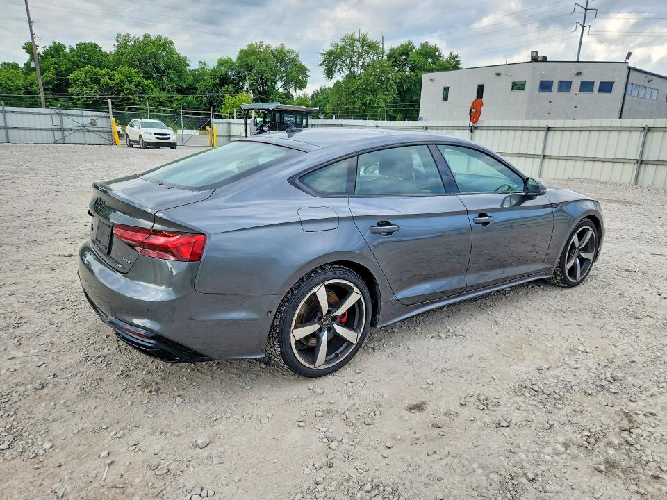 2022 Audi A5 მანქანა იყიდება აუქციონზე, vin: WAUEACF58NA020017, აუქციონის ნომერი: 48544966