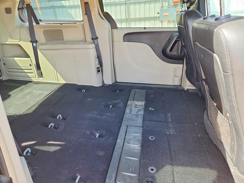 2015 Chrysler Town & Country მანქანა იყიდება აუქციონზე, vin: 2C4RC1BG0FR539084, აუქციონის ნომერი: 56067696