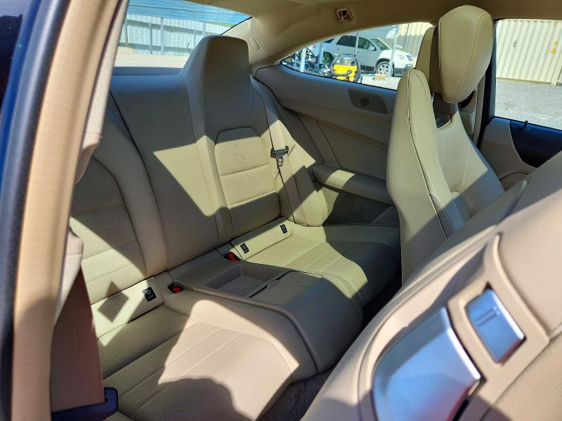 2015 Mercedes-benz C მანქანა იყიდება აუქციონზე, vin: WDDGJ4HB3FG431561, აუქციონის ნომერი: 57384616