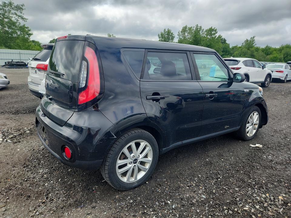Продаж на аукціоні авто 2018 Kia Soul, vin: KNDJP3A59J7513414, номер лоту: 55166036