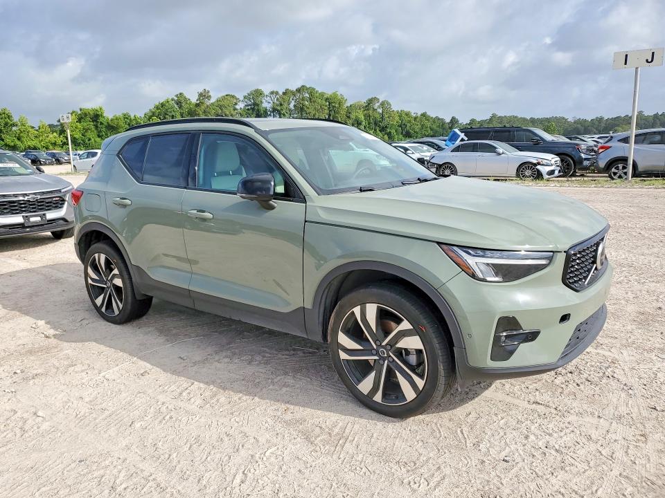 58047896 :رقم المزاد ، YV4L12UW8P2006886 vin ، 2023 Volvo Xc40 مزاد بيع