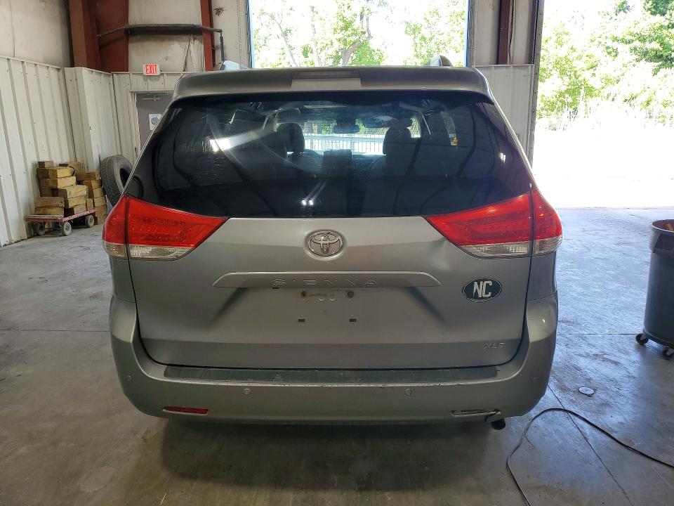 Продажа на аукционе авто 2013 Toyota Sienna, vin: 5TDYK3DC2DS381629, номер лота: 56296506