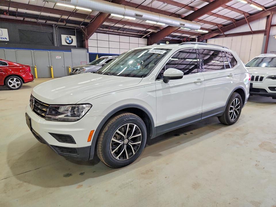 56393156 :رقم المزاد ، 3VV3B7AX6MM066102 vin ، 2021 Volkswagen Tiguan مزاد بيع