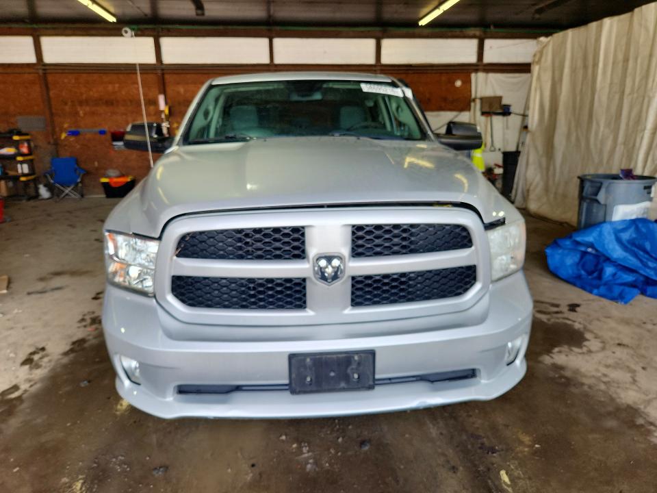 58695216 :رقم المزاد ، 1C6RR7KT3FS616907 vin ، 2015 Ram 1500 مزاد بيع