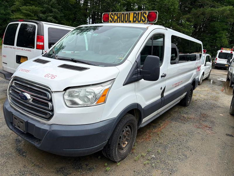 58862866 :رقم المزاد ، 1FBZX2ZM8FKA91962 vin ، 2015 Ford Transit مزاد بيع