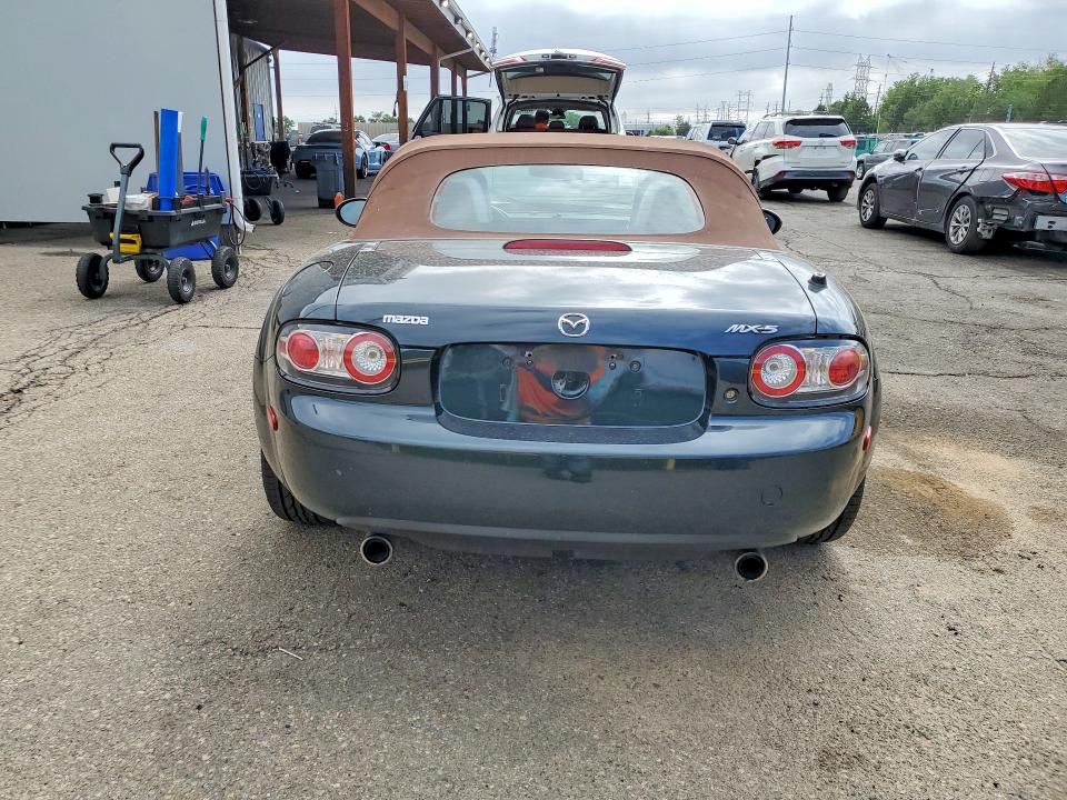 56612016 :رقم المزاد ، JM1NC25F760103172 vin ، 2006 Mazda Mx-5 Miata مزاد بيع
