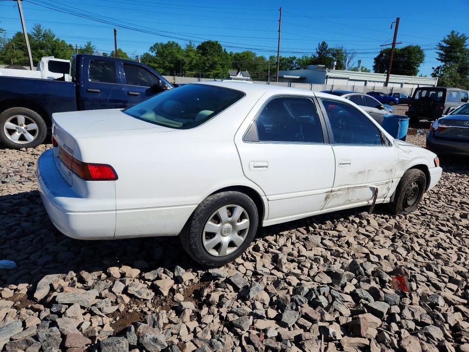 57417296 :رقم المزاد ، JT2BF22K7W0141232 vin ، 1998 Toyota Camry مزاد بيع
