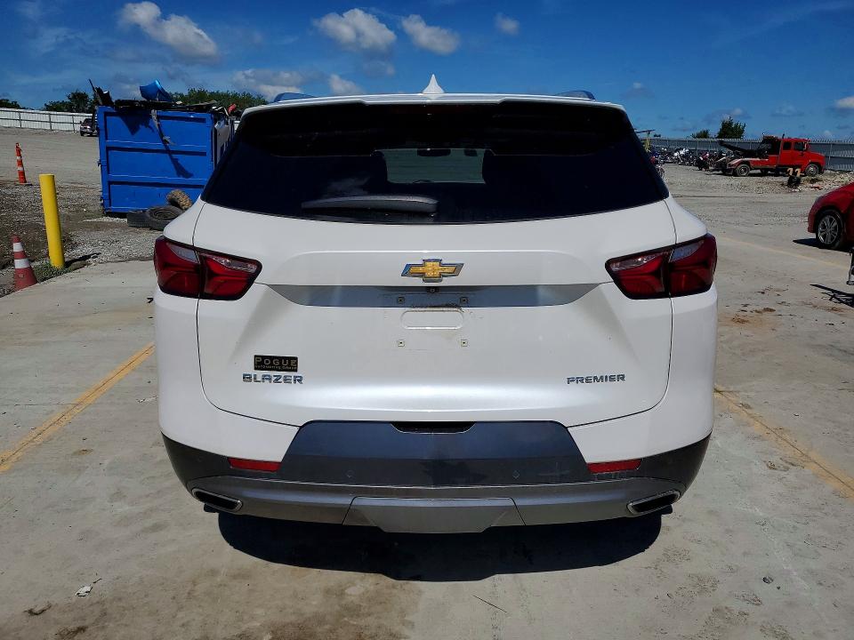 Продажа на аукционе авто 2022 Chevrolet Blazer, vin: 3GNKBFR48NS129395, номер лота: 58014576