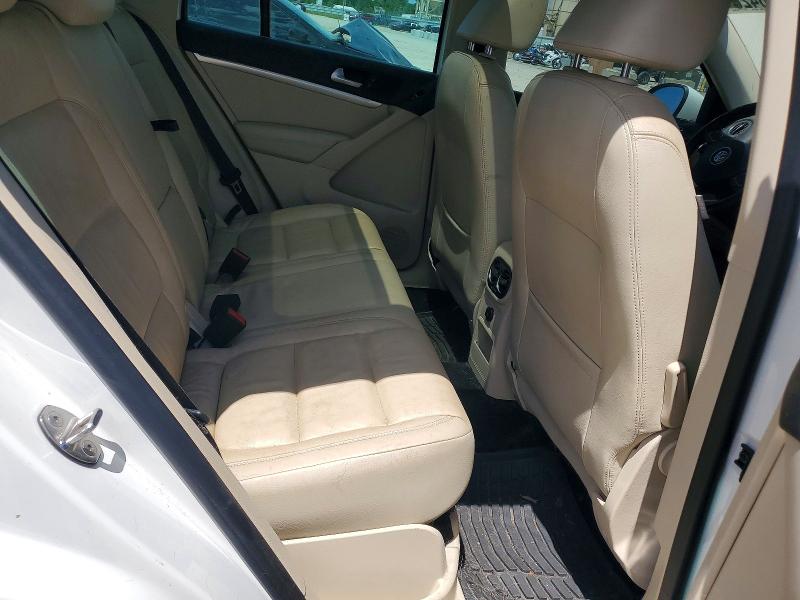 57558426 :رقم المزاد ، WVGAV7AX8CW546486 vin ، 2012 Volkswagen Tiguan مزاد بيع